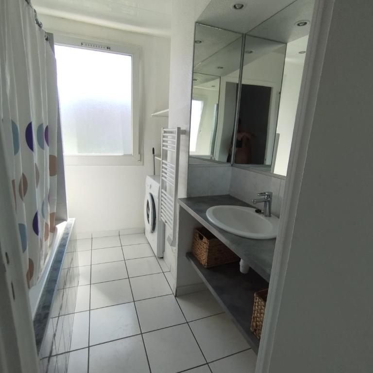 3mn de la plage et 10 mn du centre à pieds CALME et AGREABLE - Appartement 2 Chambres - 3