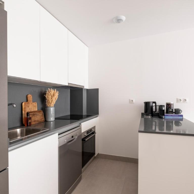 Apartment CÉLERE, 200m from the sea and 4km from golf resorts - Apartamento con terraza - 6