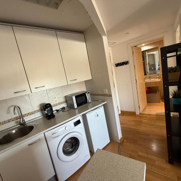 Cálido apartamento con PISCINA y garaje - Apartamento de 1 dormitorio - 3