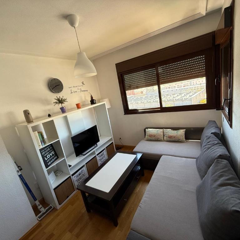 Cálido apartamento con PISCINA y garaje - Apartamento de 1 dormitorio - 16