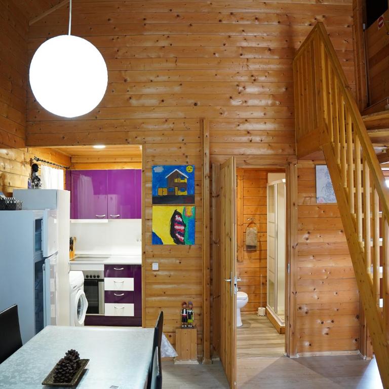 Caseta de fusta - One-Bedroom House - 6