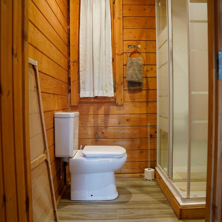 Caseta de fusta - One-Bedroom House - 13