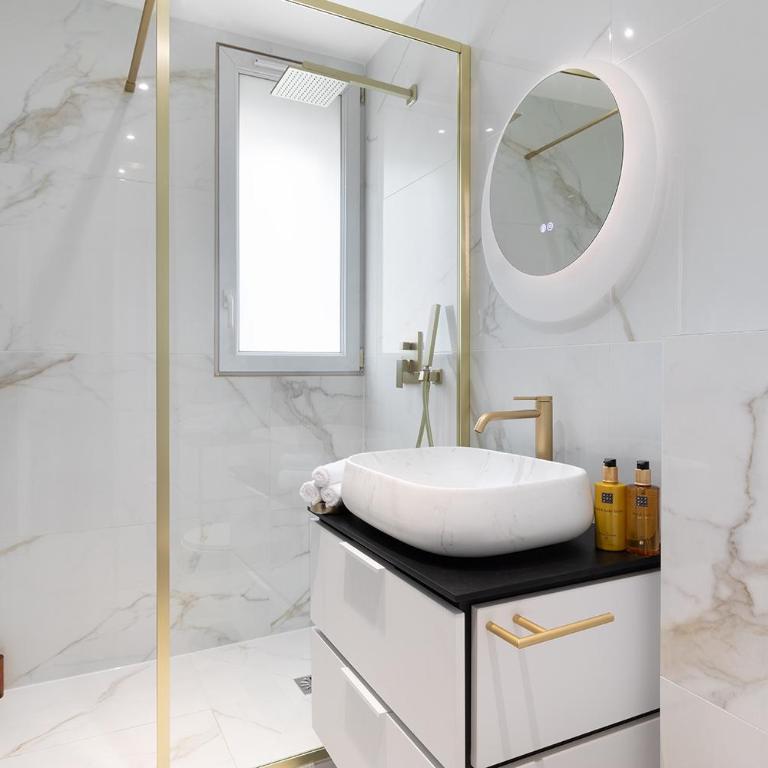 Pick A Flat's Apartments in Batignolles - Rue Gauthey - One-Bedroom Apartment - 1