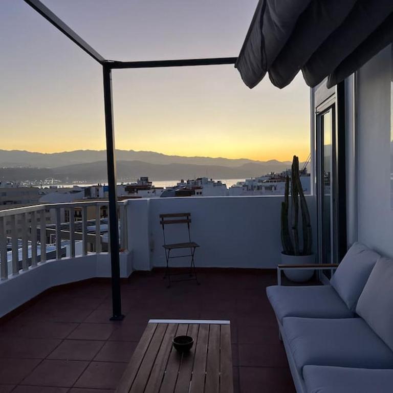Ático tranquilo con vistas únicas al mar - Apartamento de 1 dormitorio - 16