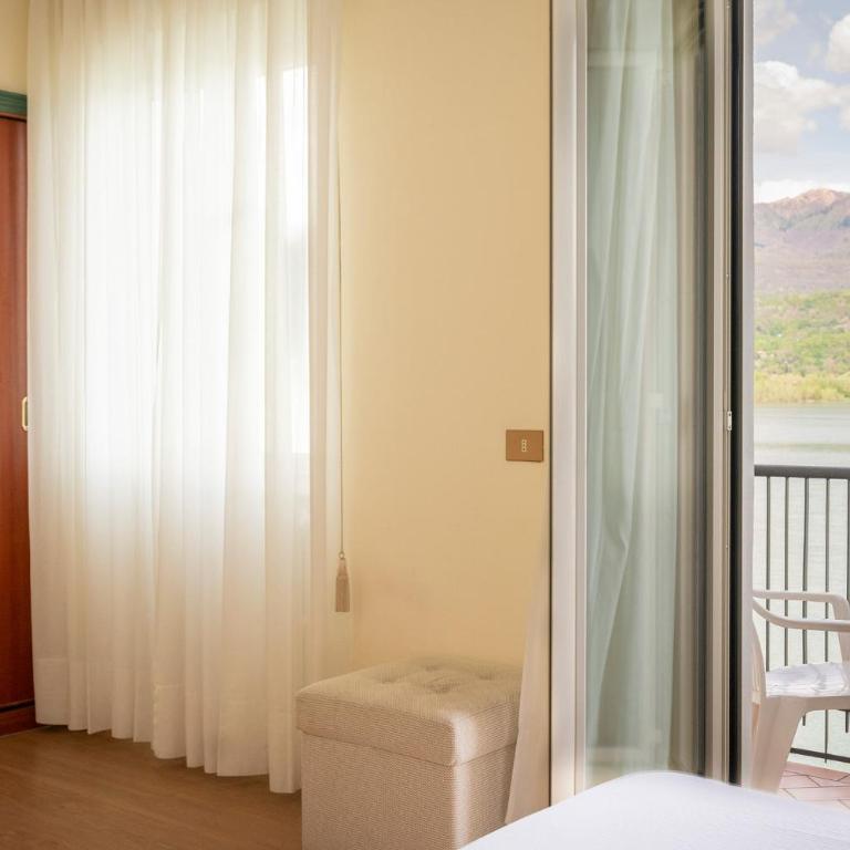 Hotel Carillon - Camera Tripla con Vista Lago - 6