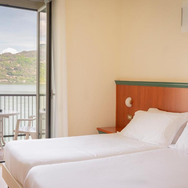 Hotel Carillon - Camera Tripla con Vista Lago - 7