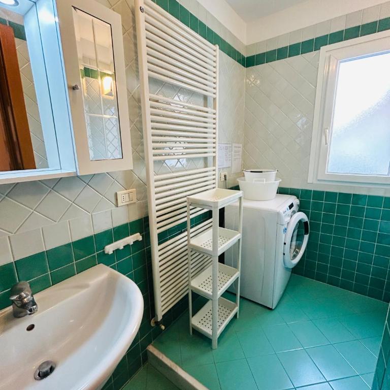 Appartamenti Bixio Leisure- Flexrent Immobiliare Abissinia - Two-Bedroom Apartment - 31
