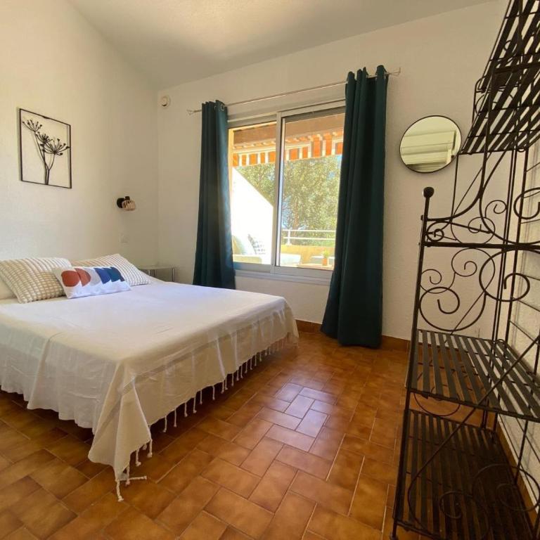 Mazet/ Appartement Le Lavandou - Apartment - 9