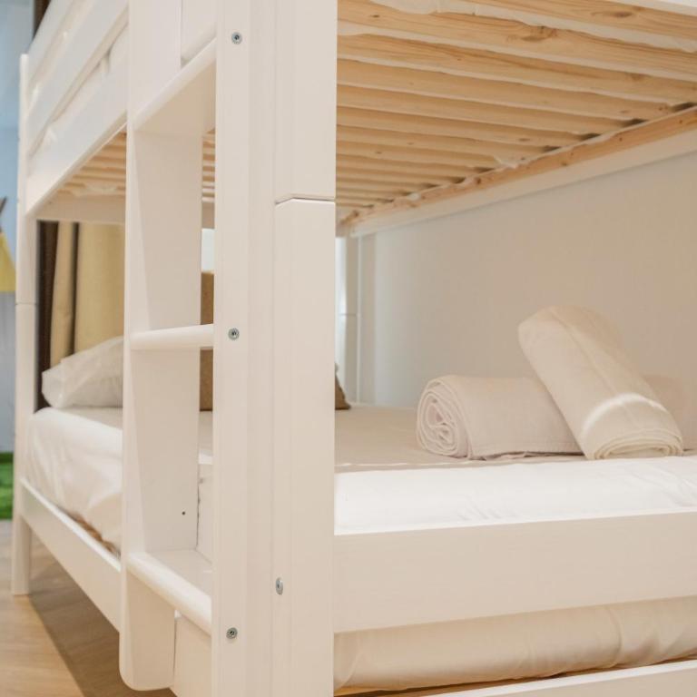 Flats poeta serrano - Three-Bedroom Apartment - 51