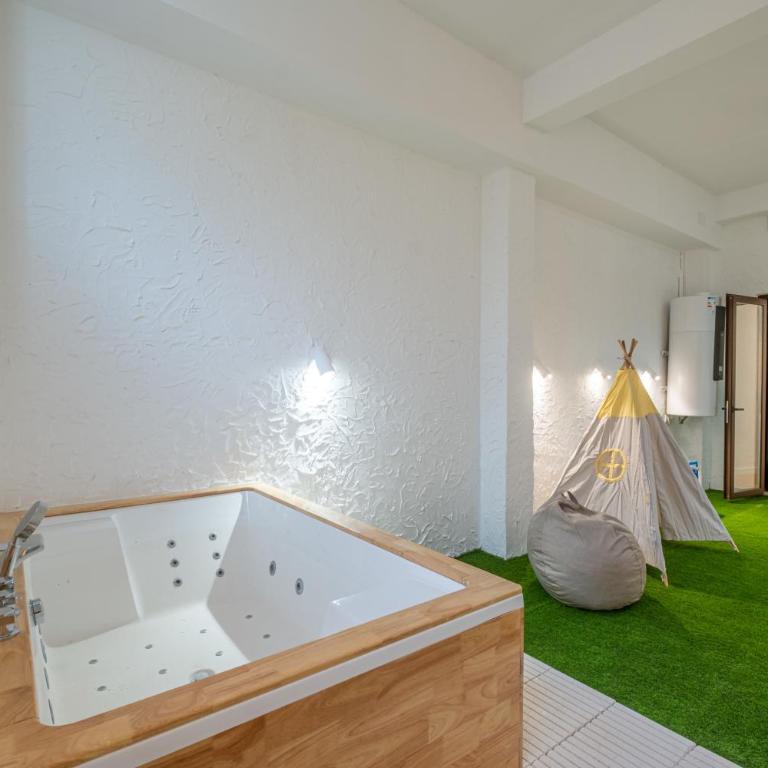 Flats poeta serrano - Three-Bedroom Apartment - 23