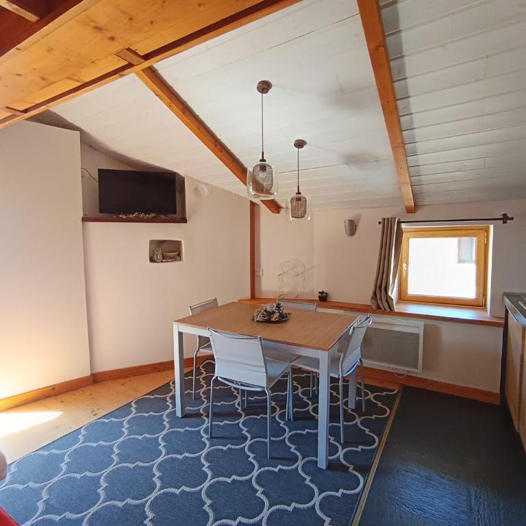 Appartement cosy 4 pers, proche pistes et commerces, Montgenèvre - FR-1-445-202 - Apartment - 5