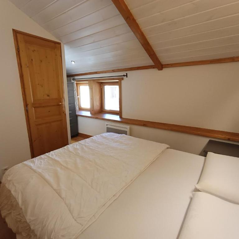 Appartement cosy 4 pers, proche pistes et commerces, Montgenèvre - FR-1-445-202 - Apartment - 6