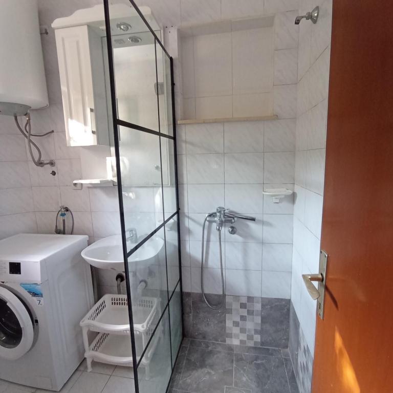 Апартамент-студия рядом с фонтаном и Мега молл! - Studio s Pogledom na Vrt - 24