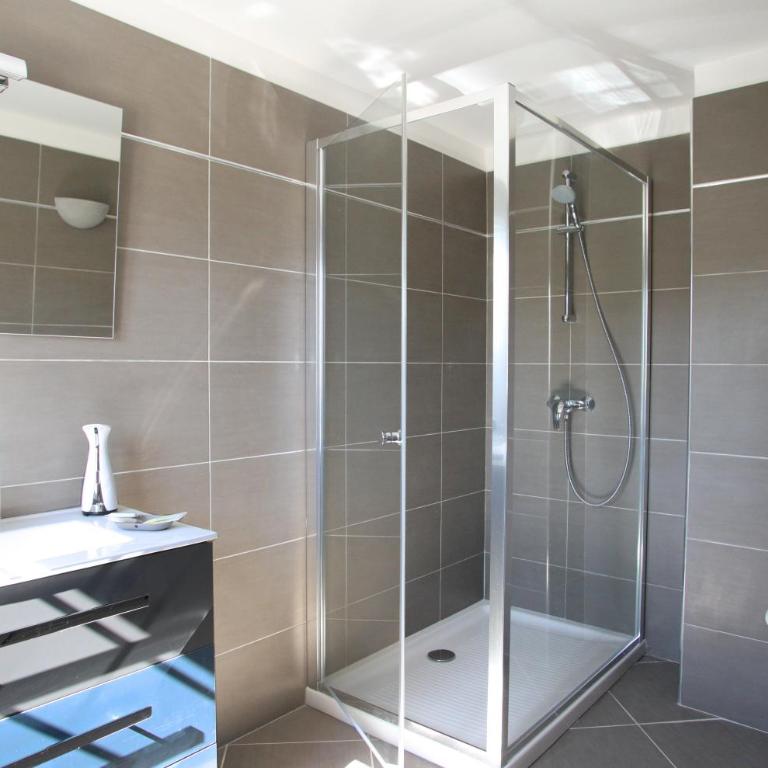Best Western Hotel Casa Bianca, Piscine Intérieure et Extérieure - Suite Prestige Lit Queen-Size avec Canapé-Lit - Non-Fumeurs - 5