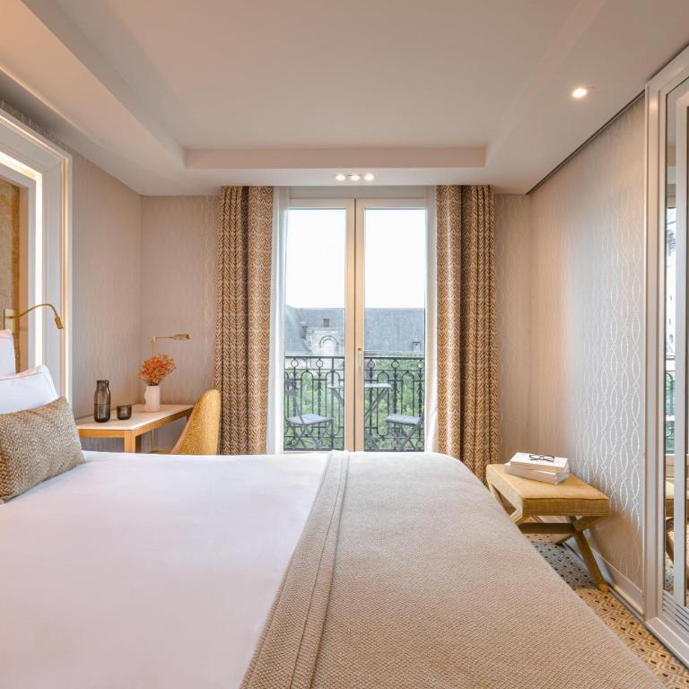 Hôtel Madison - Chambre Supérieure - Vue sur Église de Saint-Germain-des-Prés - 2