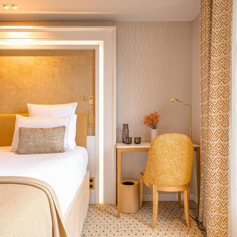 Hôtel Madison - Chambre Supérieure - Vue sur Église de Saint-Germain-des-Prés - 3