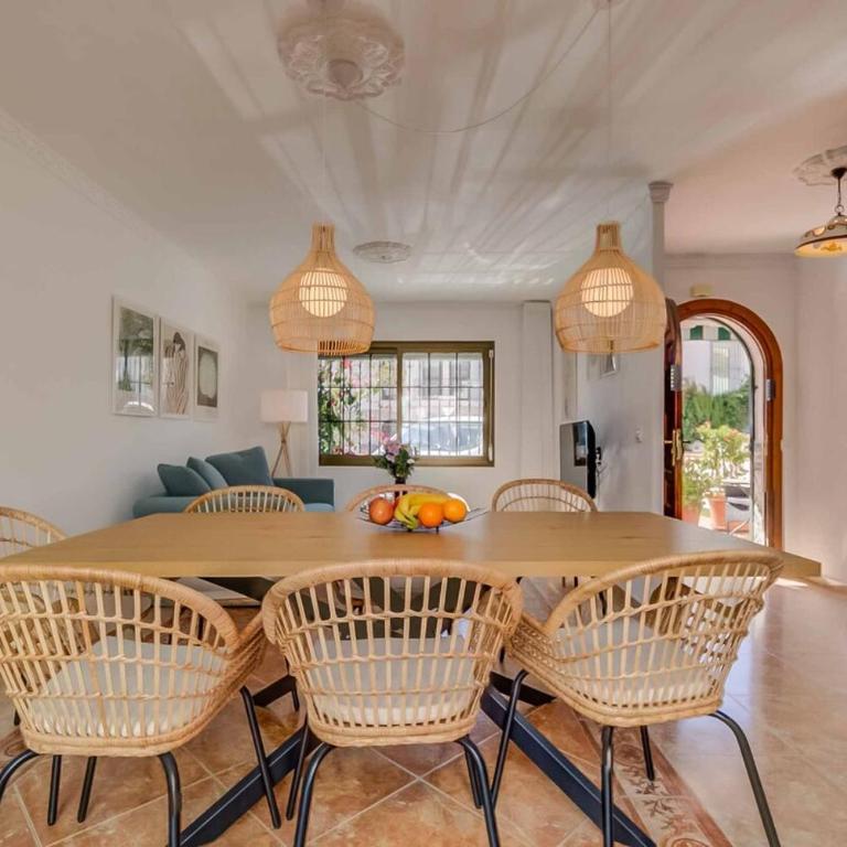 125- Beautiful Andalusian House with Private Patio - Casa de 3 dormitorios - 12