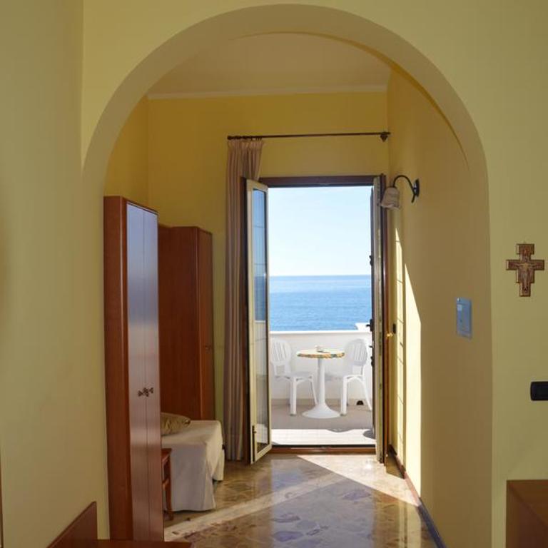 Mare e Sole Villa Urso - Camera Matrimoniale/Doppia con Letti Singoli con Vista Mare - 5