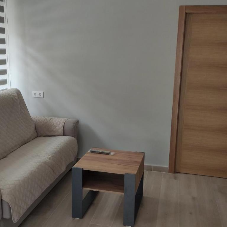 Entrepuertos - One-Bedroom Apartment - 2