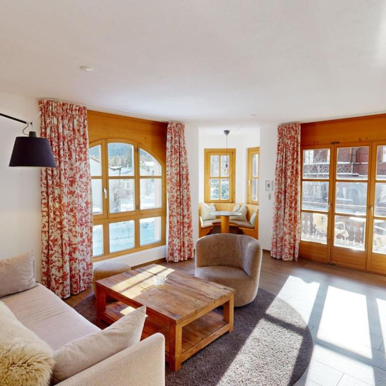 Schweizerhaus Apartments - Planüra 2.5-Room Apartment - 1