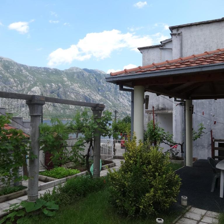 Cute studio with garden and terrace,by the sea - Studio sa Terasom - 9