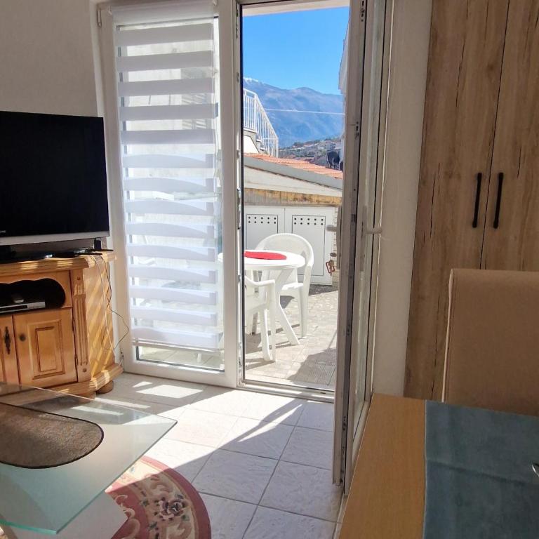 Cute studio with garden and terrace,by the sea - Studio sa Terasom - 6