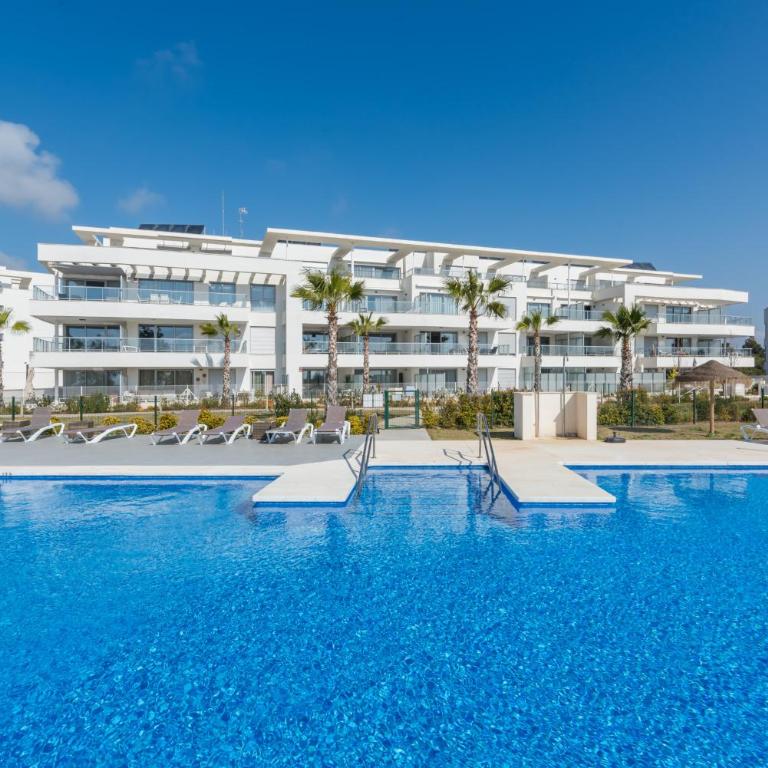 Aralia - 3-Bedroom Coastal Luxury Apartment in Mijas - Apartamento con vistas a la piscina - 1