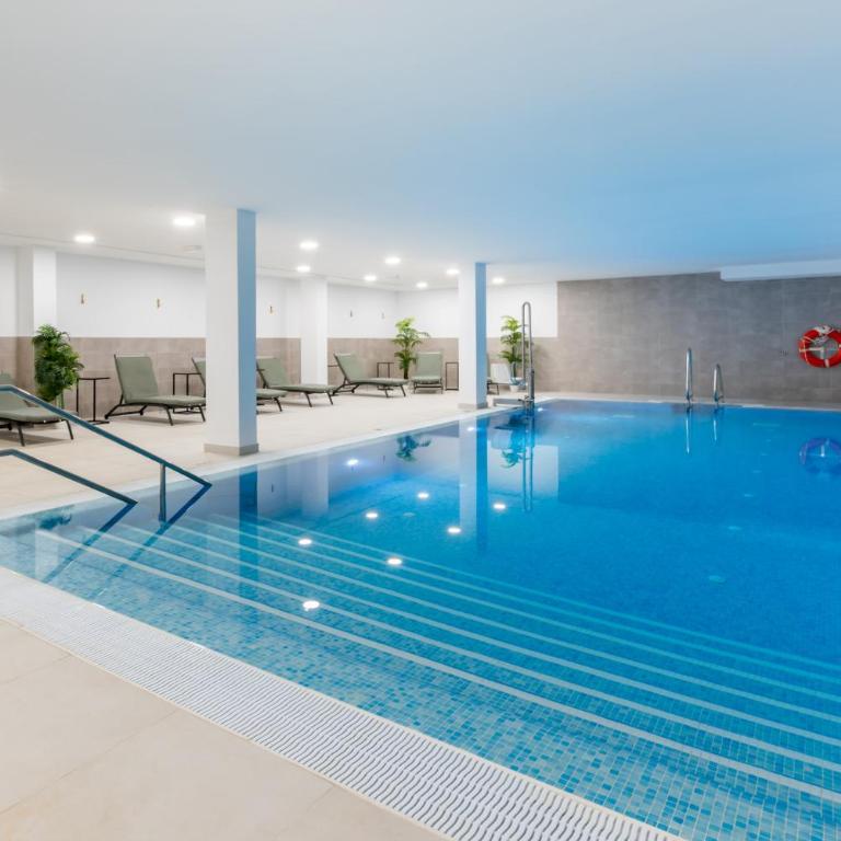 Aralia - 3-Bedroom Coastal Luxury Apartment in Mijas - Apartamento con vistas a la piscina - 4