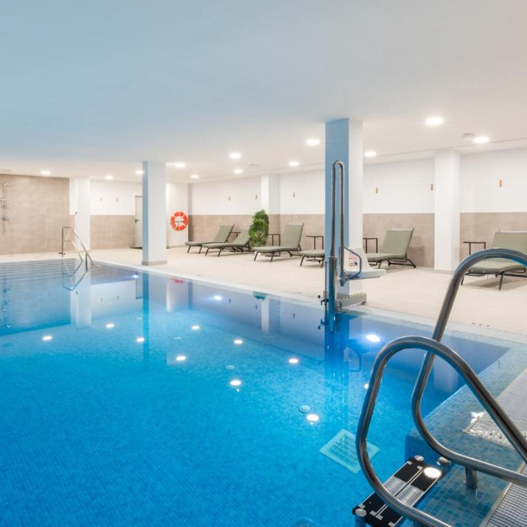 Aralia - 3-Bedroom Coastal Luxury Apartment in Mijas - Apartamento con vistas a la piscina - 16