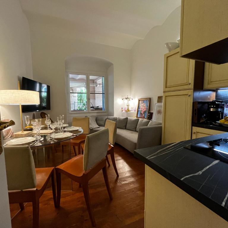 Appartement Ombragé 44m2 Riviera Palace Belle-Epoque, Restomod et Literie Prestige - Appartement 2 Chambres - 99