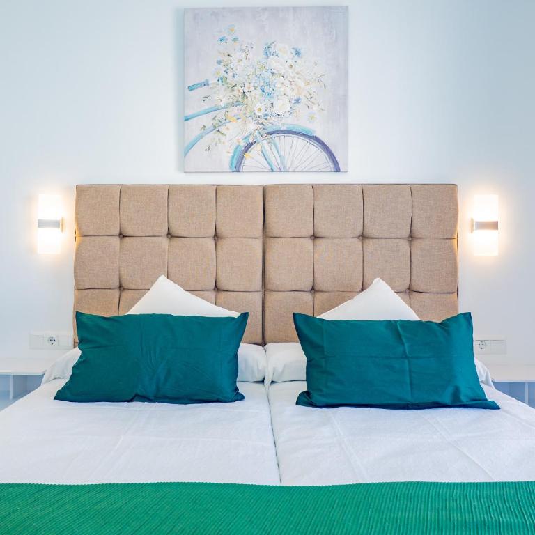 Cubo's La Perla Town Center House - Vacation Home - 31
