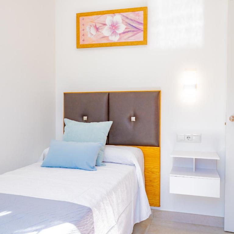 Cubo's La Perla Town Center House - Vacation Home - 39