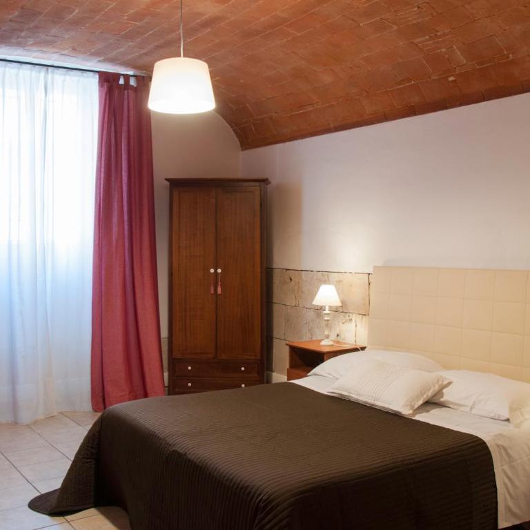 Bed & Tower - Camera Matrimoniale - 2
