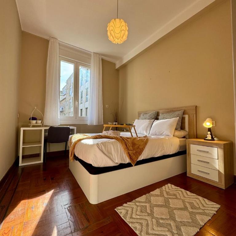 Centro Peatonal 5 Habitaciones con Balcón - Apartment mit 5 Schlafzimmern - 34
