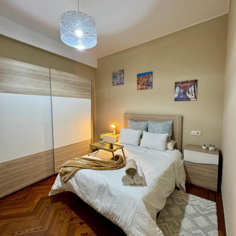 Centro Peatonal 5 Habitaciones con Balcón - Apartment mit 5 Schlafzimmern - 75