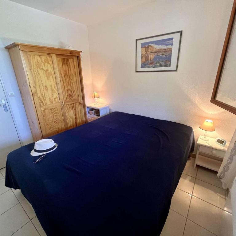 Charmant 2P avec jardin, piscine, parking et navettes gratuites - Cavalaire-sur-Mer - FR-1-226B-196 - Appartement - 12
