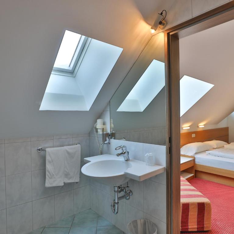 Hotel Sparerhof - Zweibettzimmer - 18
