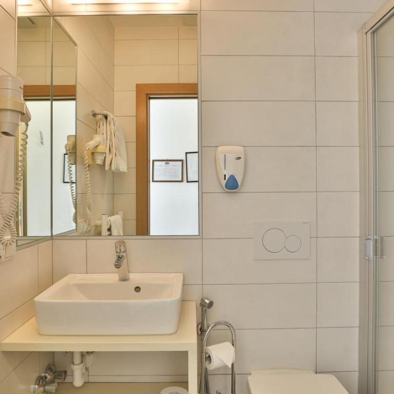 Hotel Sparerhof - Zweibettzimmer - 6