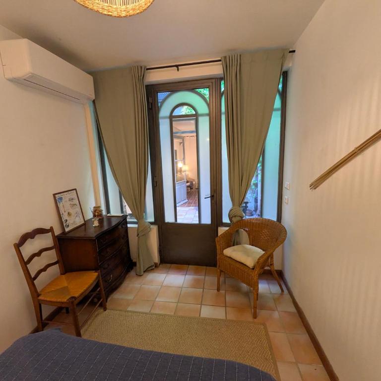 Logement clim et patio centre remparts - Doppelzimmer - 10