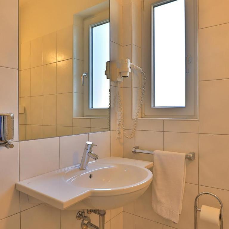 Hotel Sparerhof - Zweibettzimmer - 31