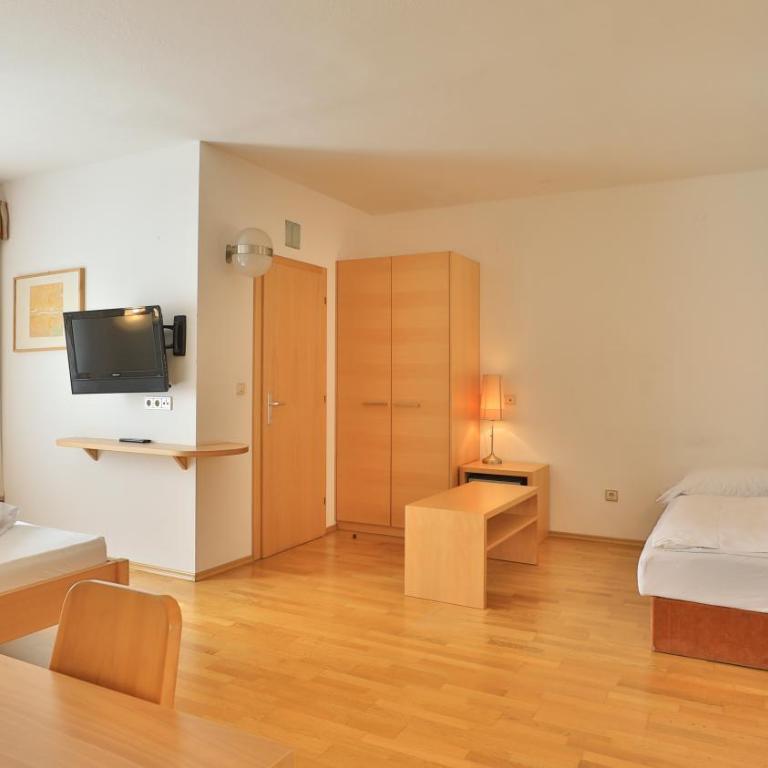 Hotel Sparerhof - Vierbettzimmer - 16