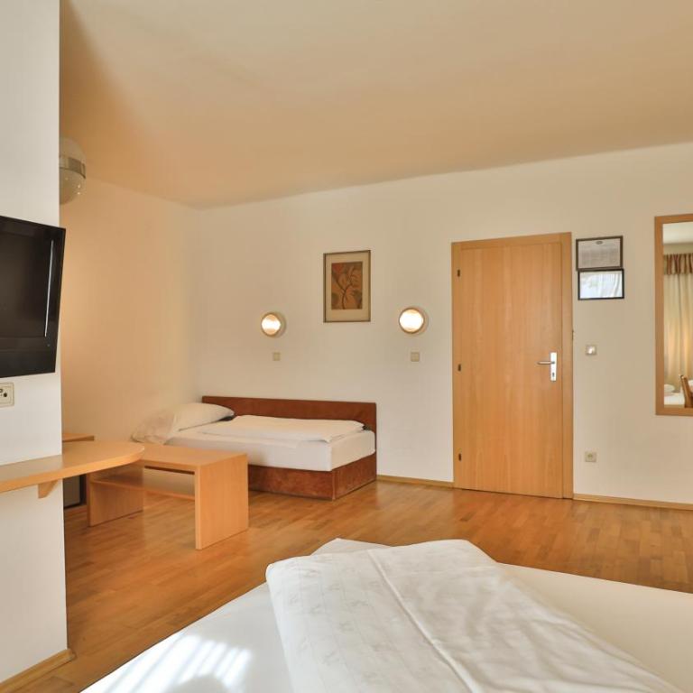 Hotel Sparerhof - Vierbettzimmer - 14