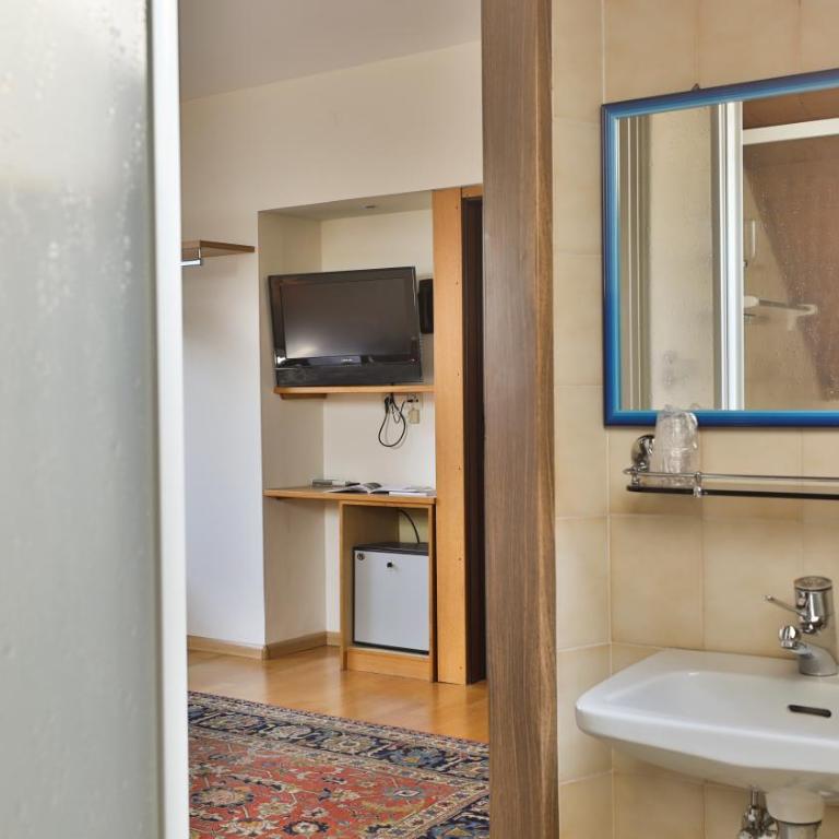 Hotel Sparerhof - Vierbettzimmer - 1