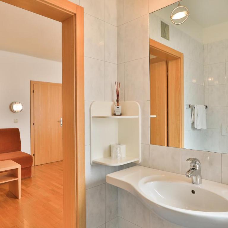 Hotel Sparerhof - Vierbettzimmer - 11