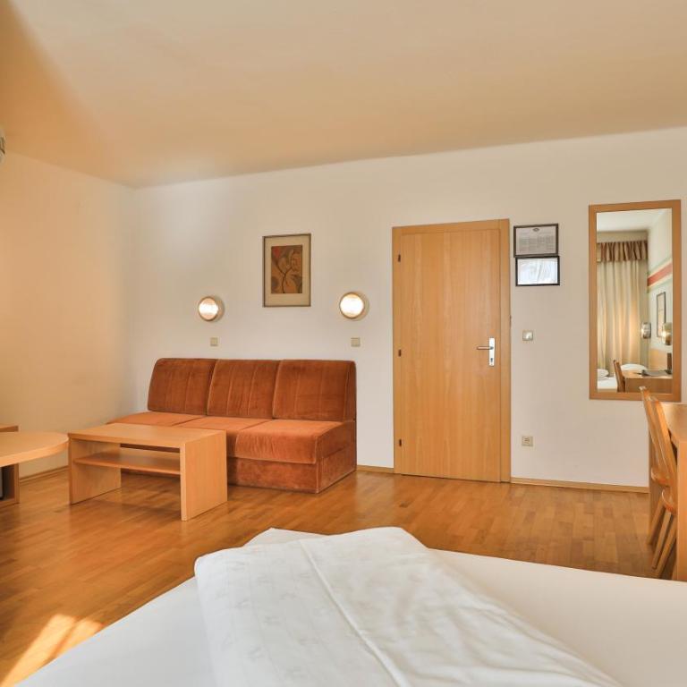 Hotel Sparerhof - Vierbettzimmer - 12