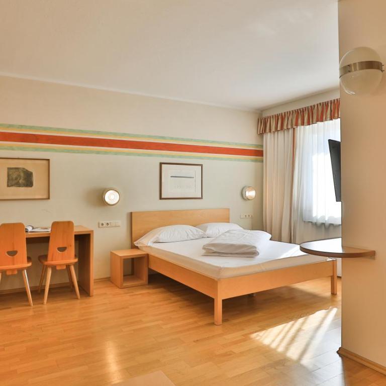 Hotel Sparerhof - Vierbettzimmer - 9