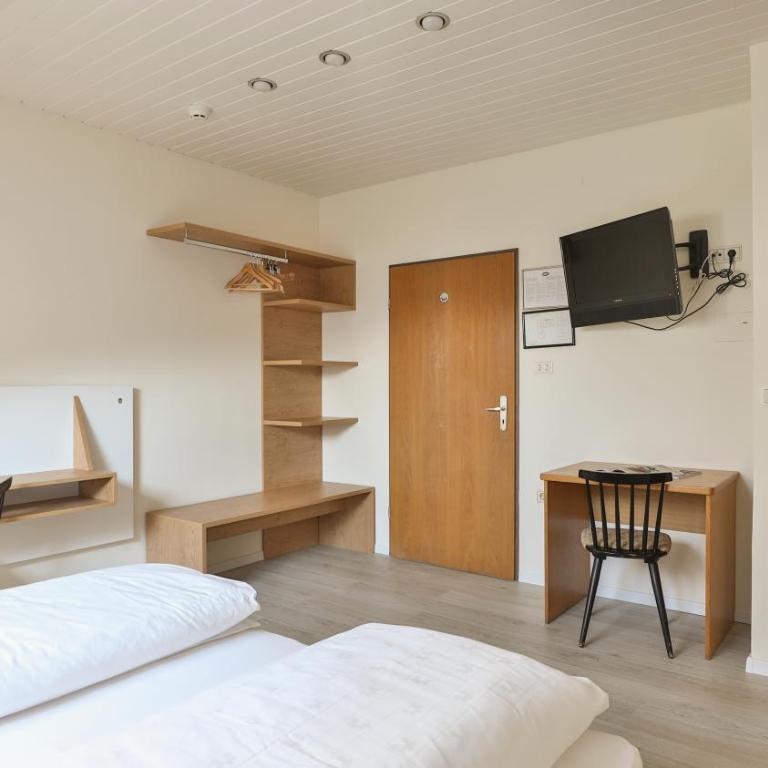 Hotel Sparerhof - Dreibettzimmer - 9