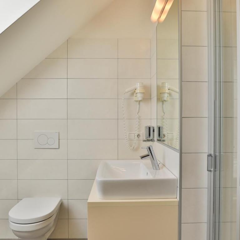 Hotel Sparerhof - Dreibettzimmer - 8