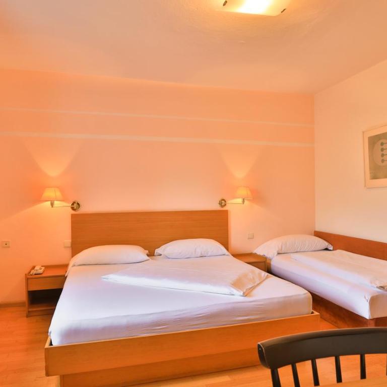 Hotel Sparerhof - Dreibettzimmer - 15
