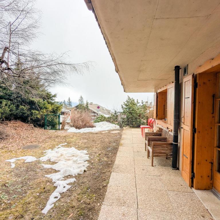 Centered Ski/Swim Ap. w/ private yard & fireplace - Apartment mit 1 Schlafzimmer - 24